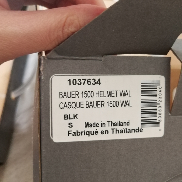 Kids/youth figure skates & helmet - Picture 8 of 10